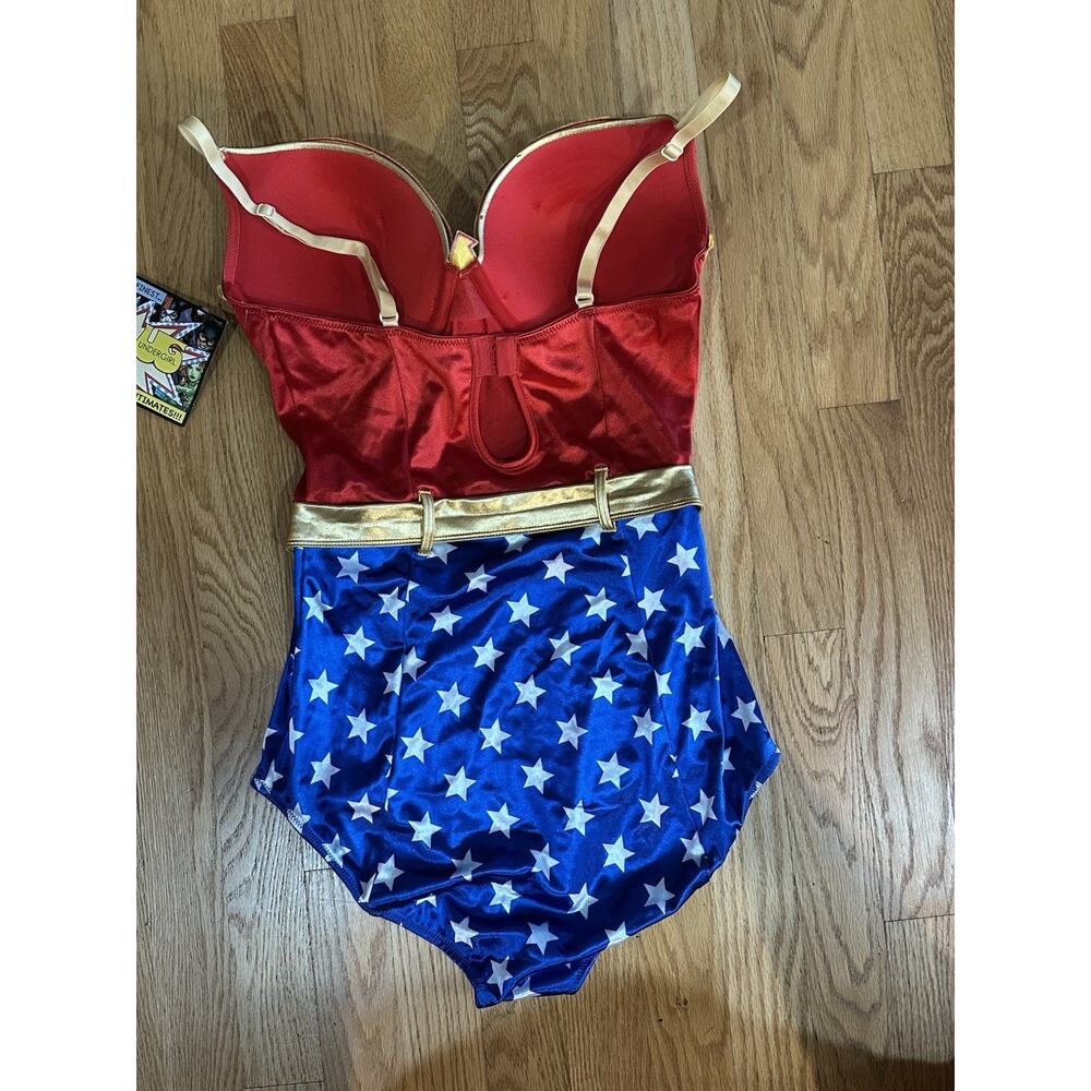 DC Comics Wonder Woman Outfit Costume 1 Piece Halloween Cosplay Large NWT $40 - Picture 2 of 7